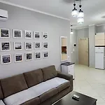 Apartmán Collection Komuna E Parisit Private Parking