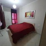Collection Komuna E Parisit Private Parking Apartmán