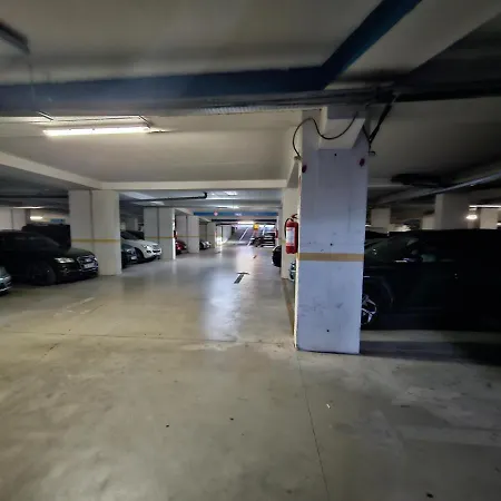 Appartamento Pleasing Place With Free Parking On Site In Komuna E Parisit *