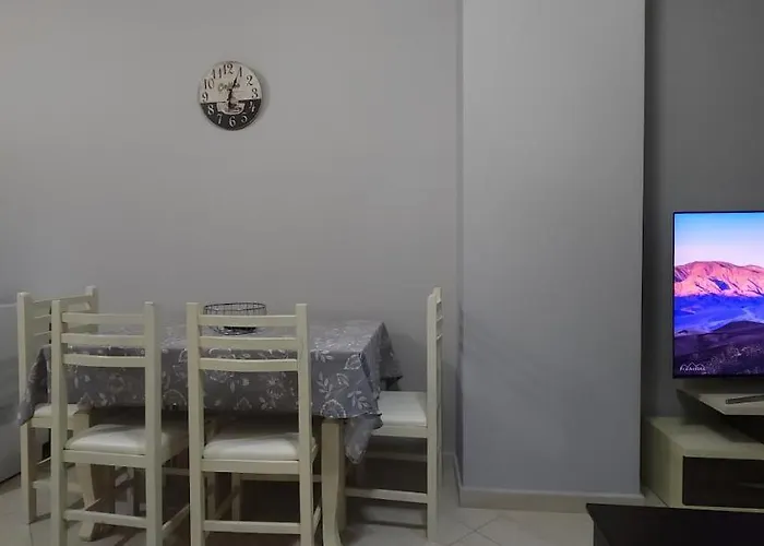 公寓 Tirana Stay Collection Komuna E Parisit Private Parking 地拉那