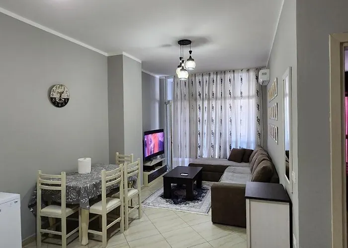 Pleasing Place With Free Parking On Site In Komuna E Parisit Apartament