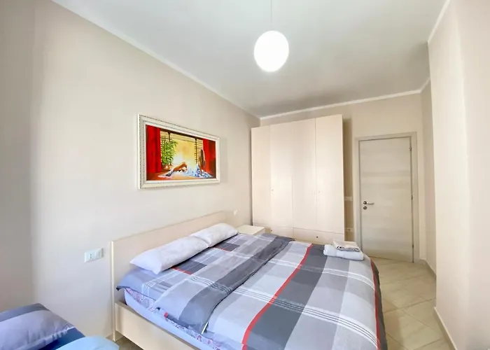 Tirana Stay Collection Komuna E Parisit Private Parking 地拉那