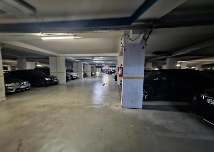 Appartamento Pleasing Place With Free Parking On Site In Komuna E Parisit *